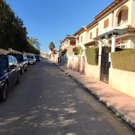 Апартаменты La Casa De La Palmera Торевьиа Экстерьер фото
